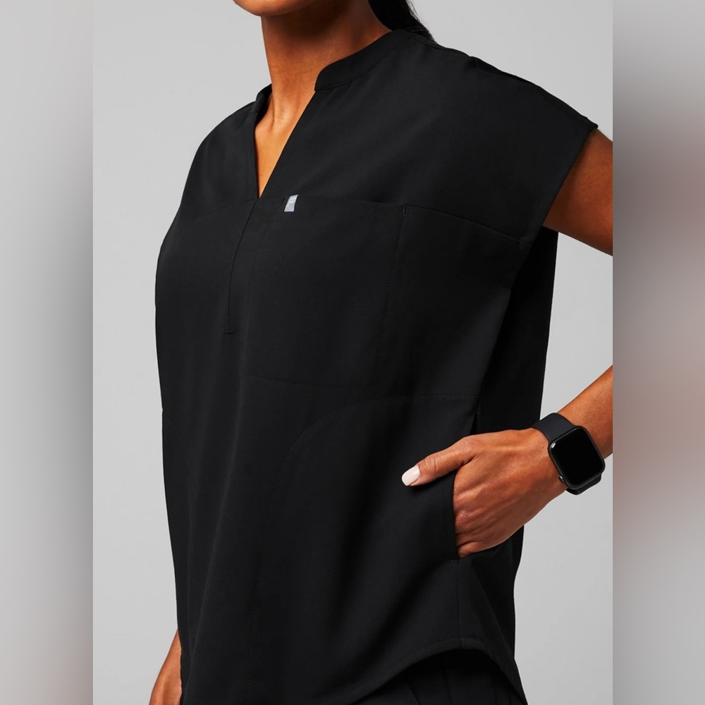Fabletics Black Cap-Sleeve Split-Neck Tunic with Chest Pocket